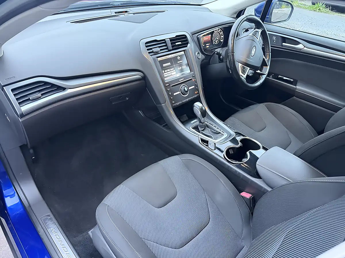 Used 2016 Ford Mondeo Titanium Blue - Interior and Exterior details 9