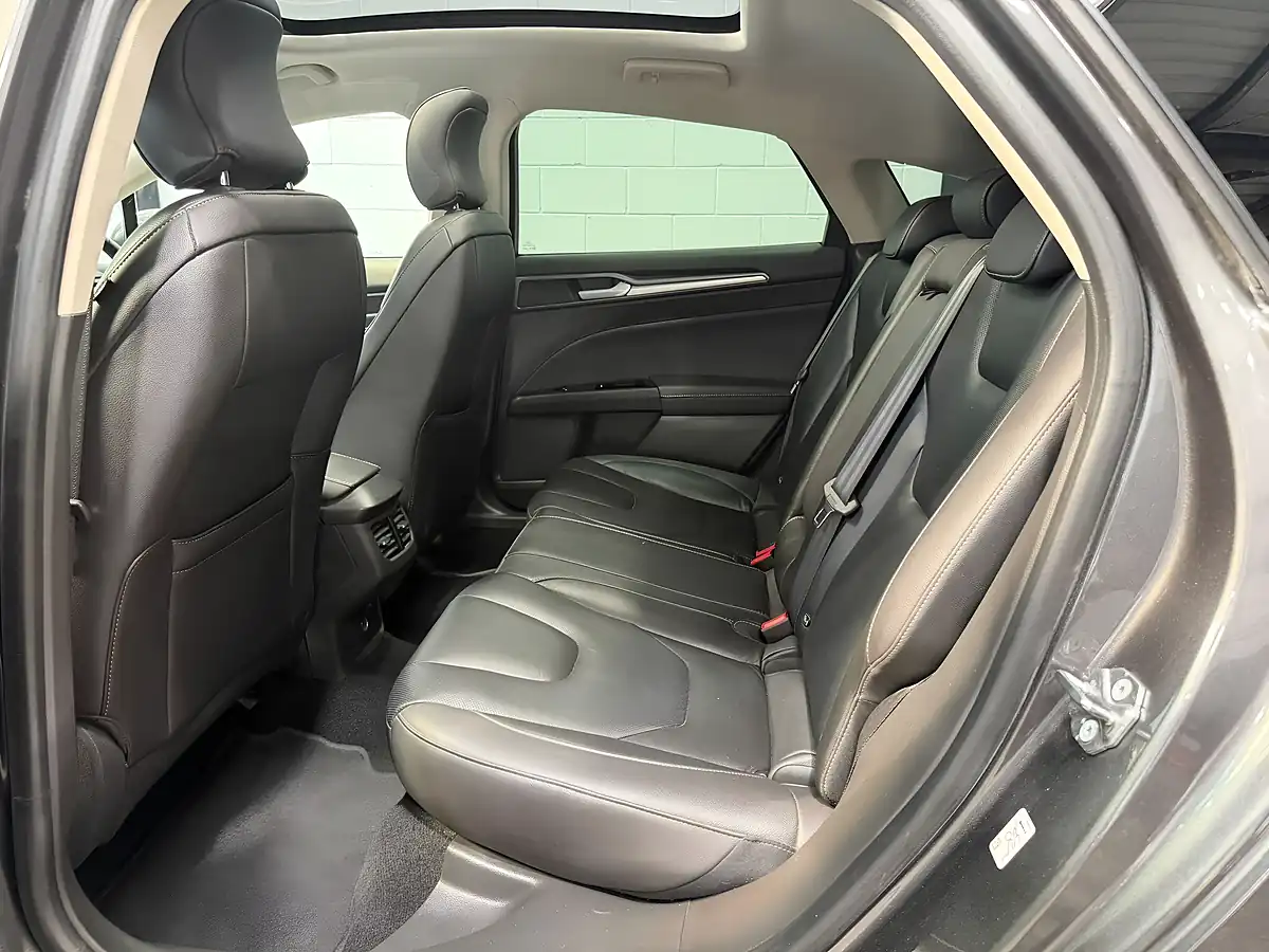 Used 2016 Ford Mondeo Titanium Grey - Interior and Exterior details 18