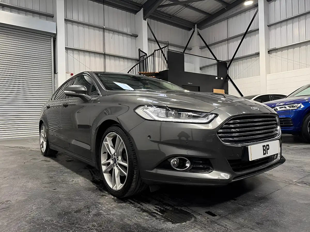 Used 2016 Ford Mondeo Titanium Grey - Interior and Exterior details 4