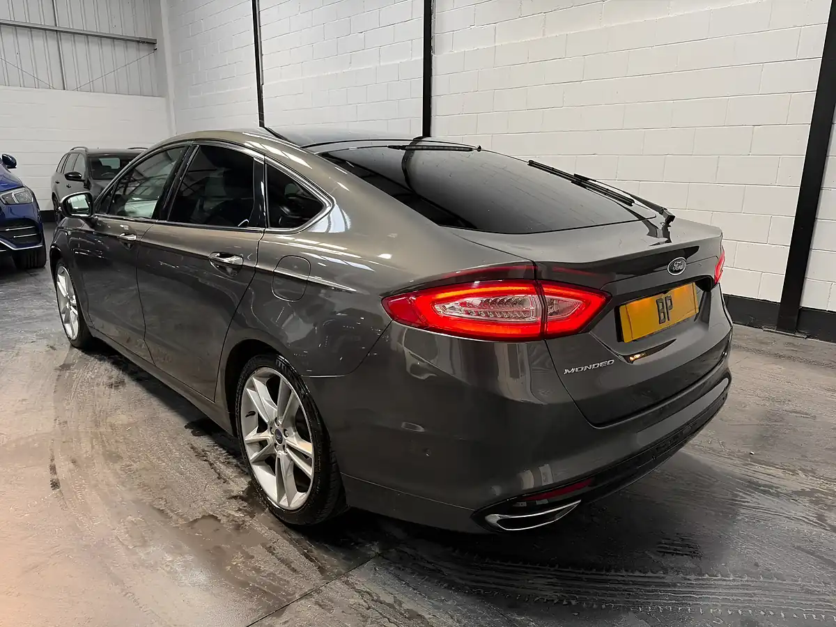 Used 2016 Ford Mondeo Titanium Grey - Interior and Exterior details 5
