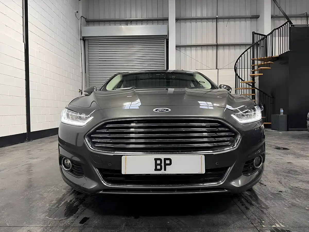 Used 2016 Ford Mondeo Titanium Grey - Interior and Exterior details 6