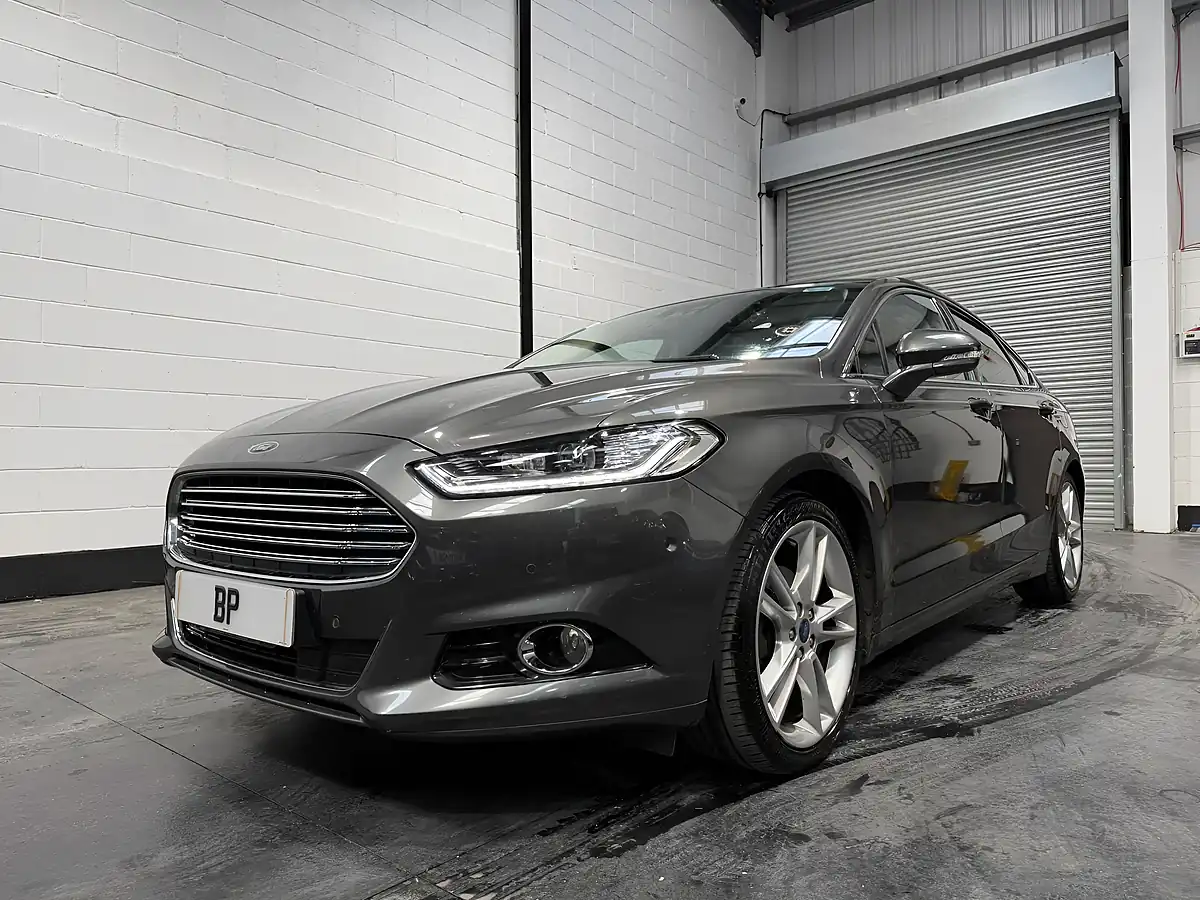 Used 2016 Ford Mondeo Titanium Grey - Interior and Exterior details 7