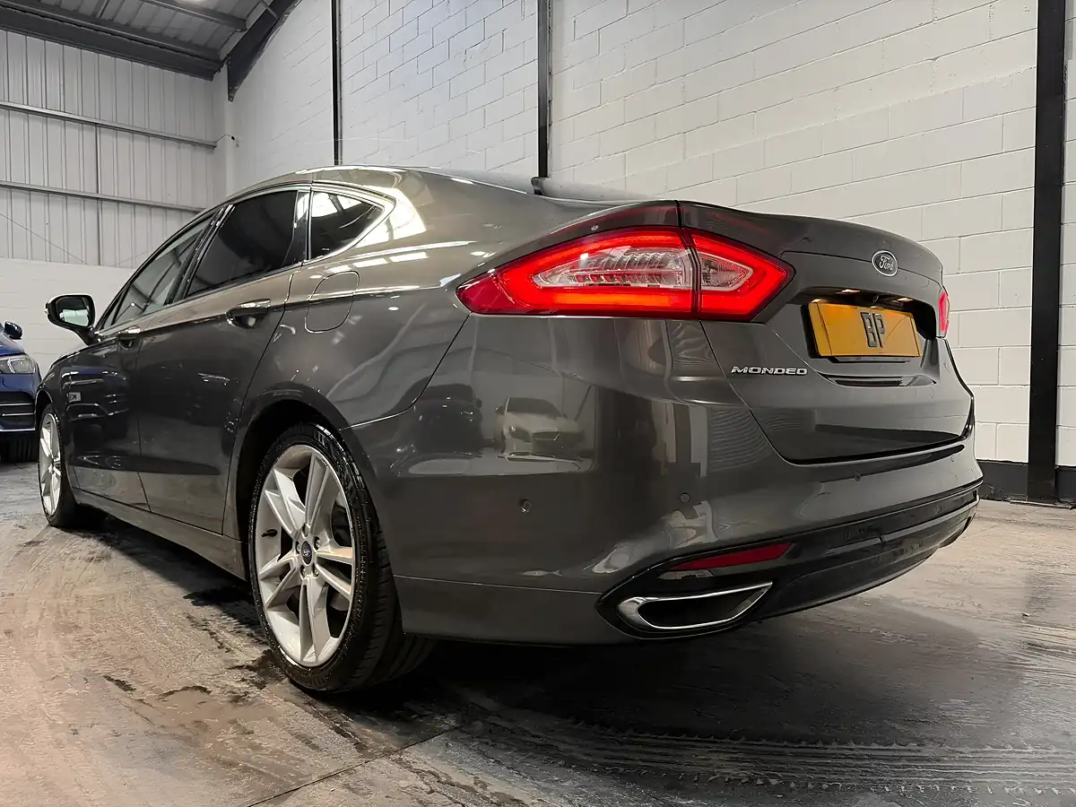 Used 2016 Ford Mondeo Titanium Grey - Interior and Exterior details 8