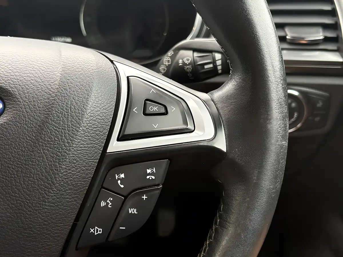 Used 2016 Ford Mondeo Titanium Grey - Interior and Exterior details 13