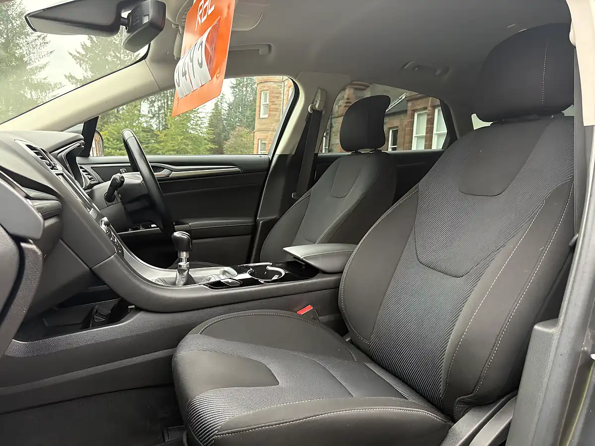Used 2016 Ford Mondeo Titanium Grey - Interior and Exterior details 15