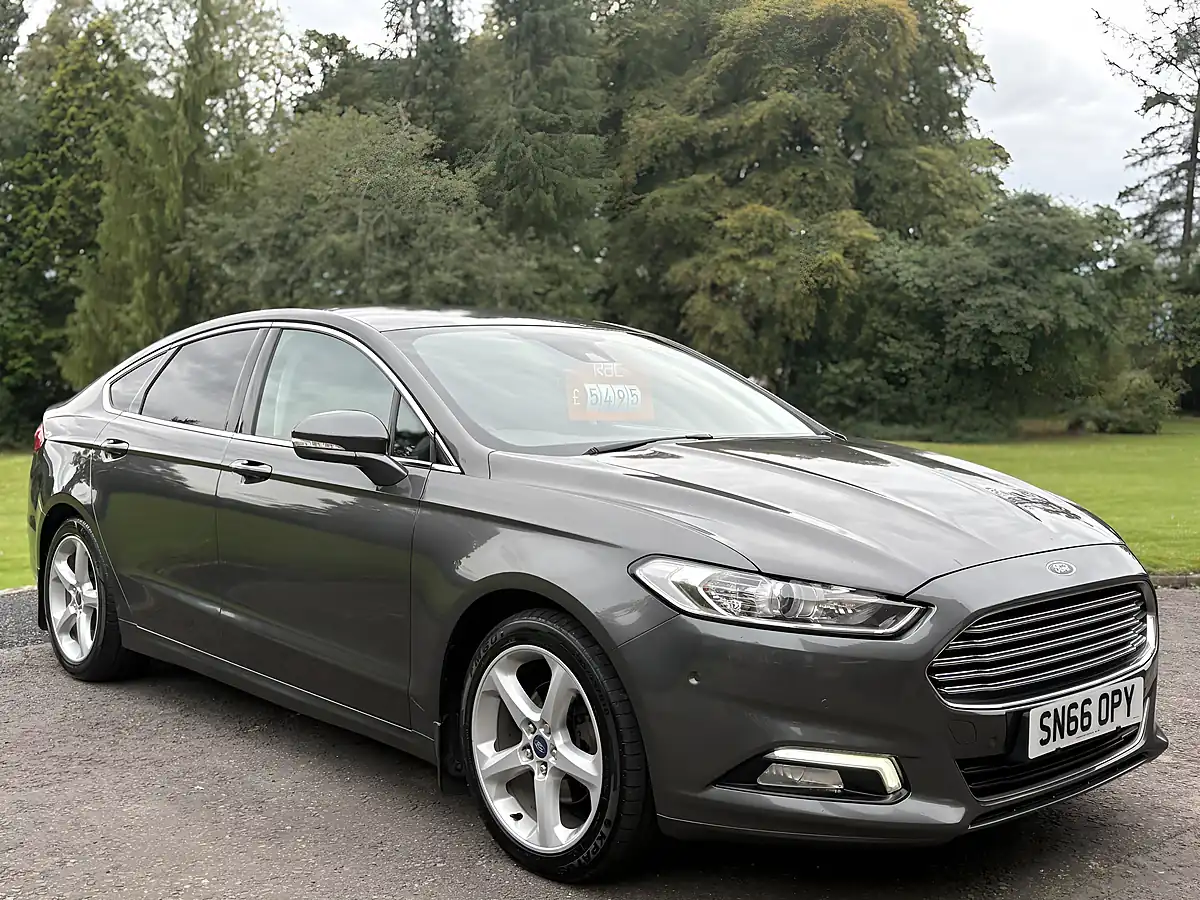 Used 2016 Ford Mondeo Titanium Grey - Interior and Exterior details 3