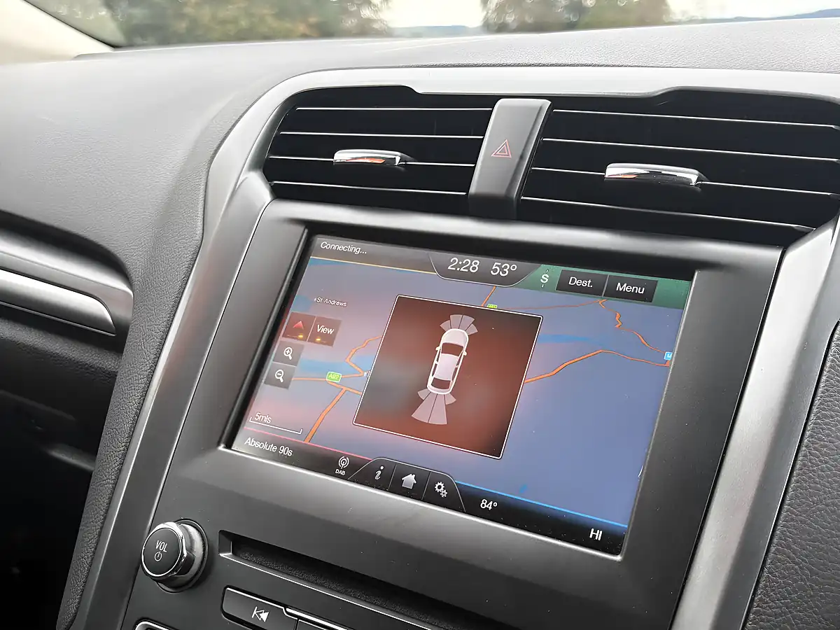 Used 2016 Ford Mondeo Titanium Grey - Interior and Exterior details 8
