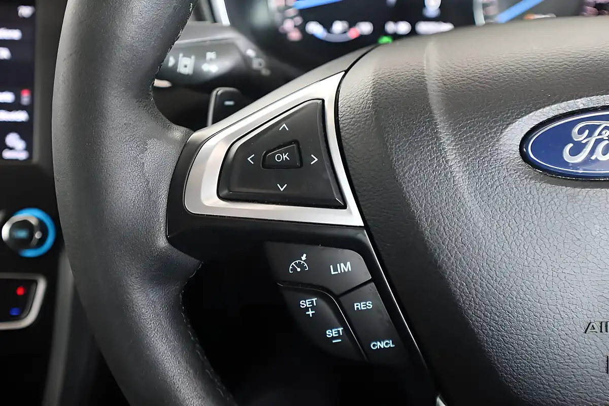 Used 2016 Ford Mondeo Titanium Grey - Interior and Exterior details 18