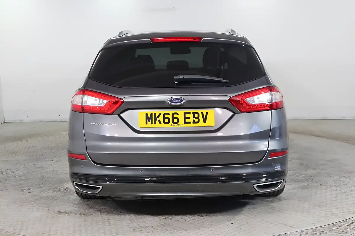 Used 2016 Ford Mondeo Titanium Grey - Interior and Exterior details 5