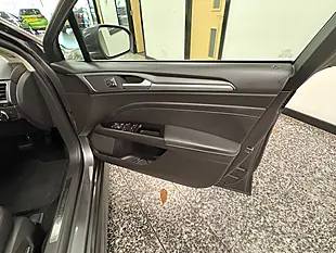 Used 2016 Ford Mondeo Titanium Grey - Interior and Exterior details 12