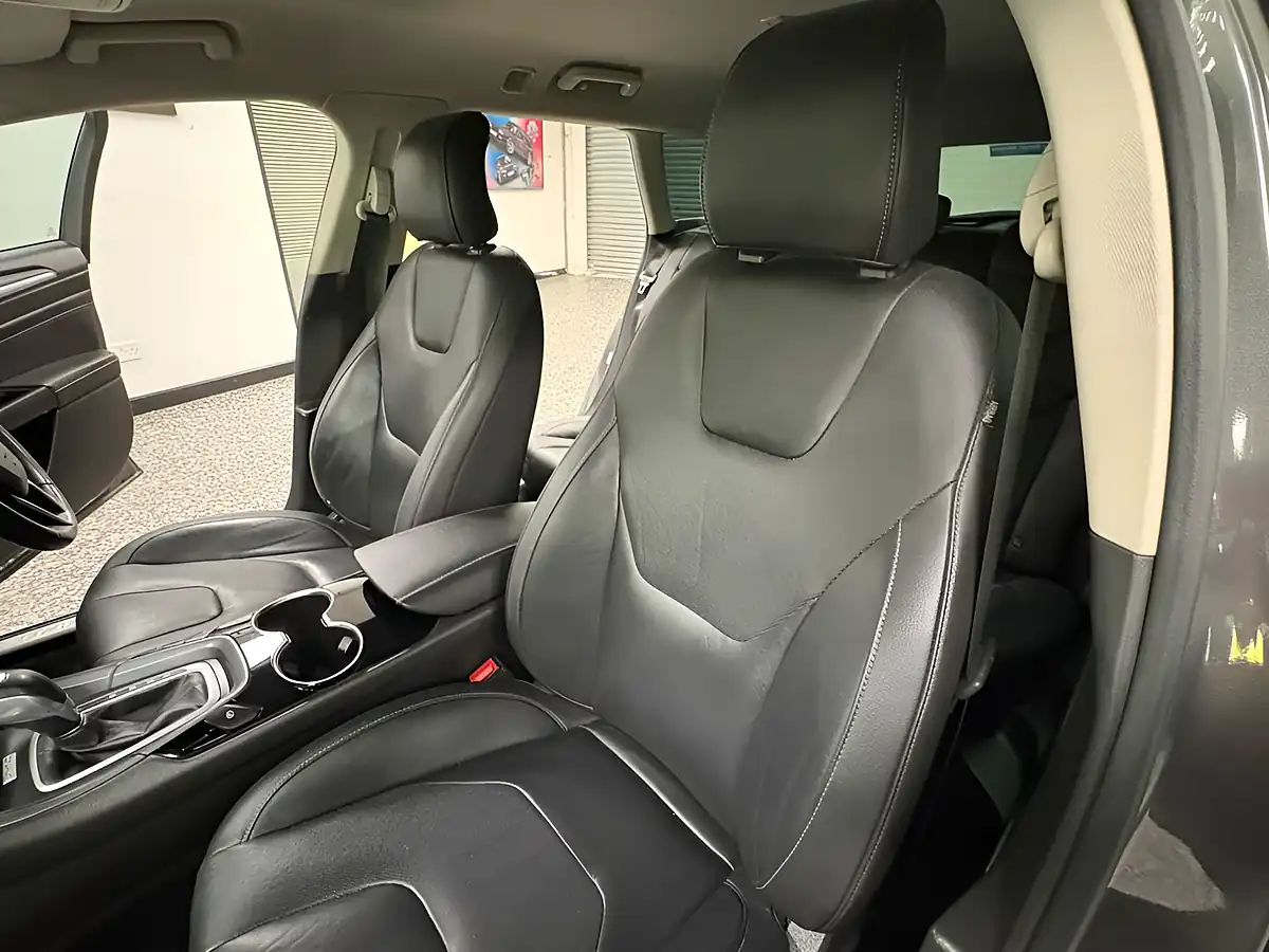 Used 2016 Ford Mondeo Titanium Grey - Interior and Exterior details 15