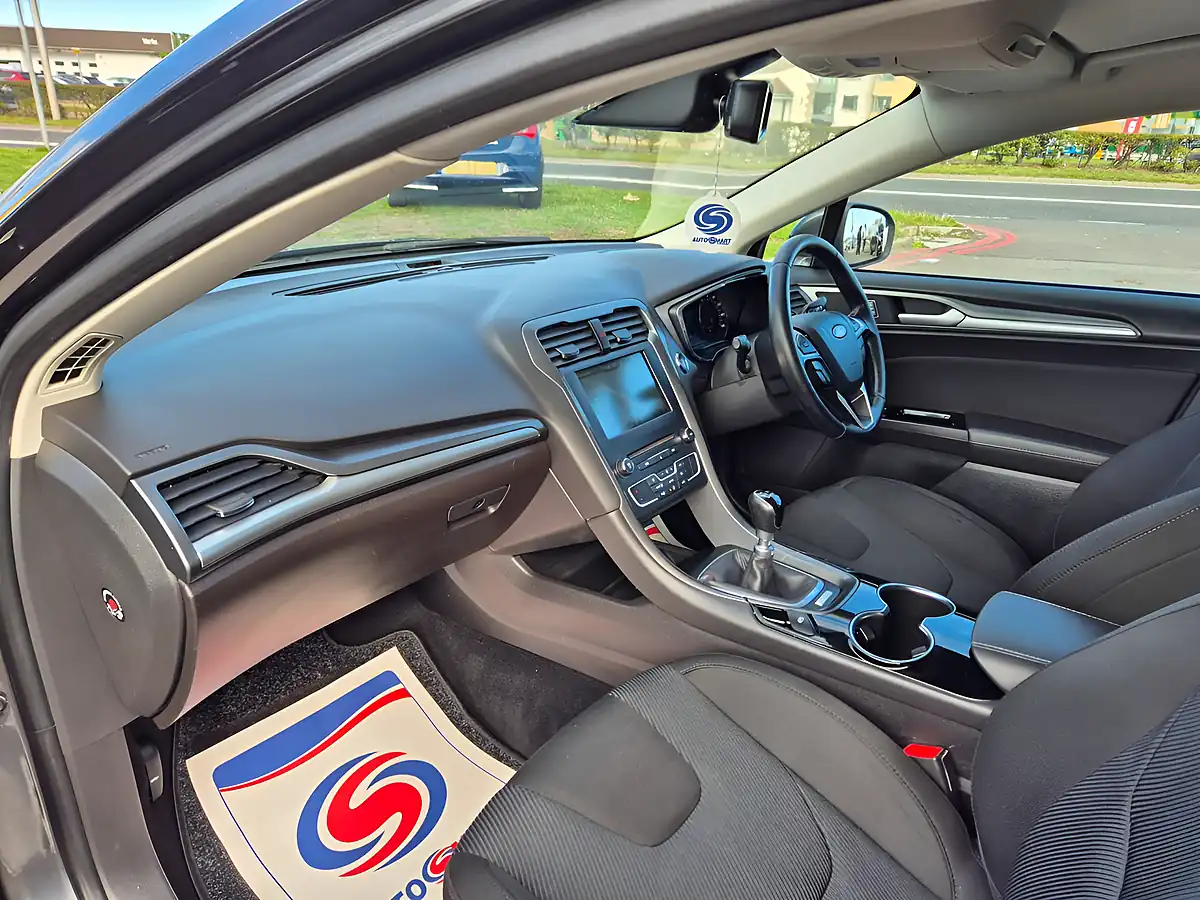 Used 2016 Ford Mondeo Titanium Grey - Interior and Exterior details 12