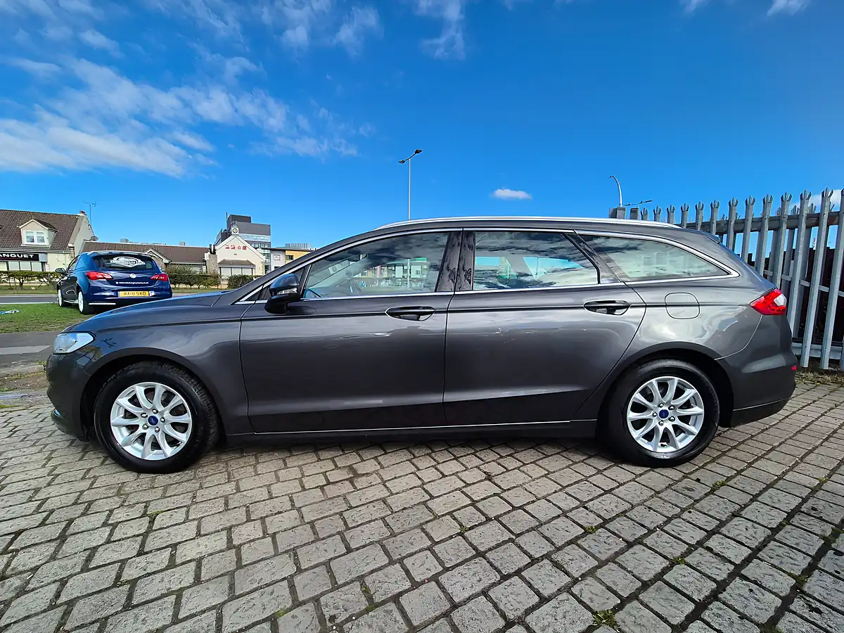 Used 2016 Ford Mondeo Titanium Grey - Interior and Exterior details 19