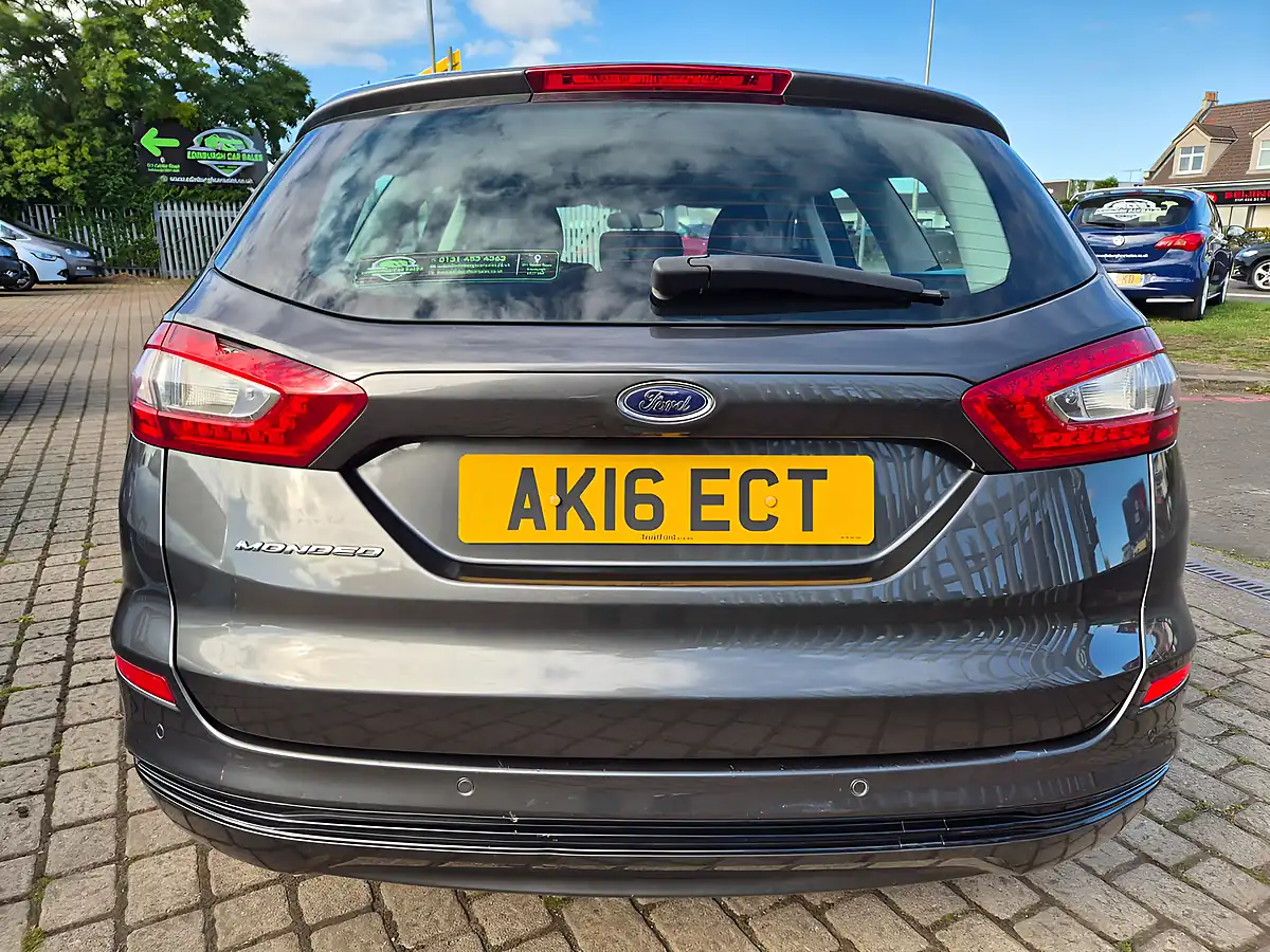 Used 2016 Ford Mondeo Titanium Grey - Interior and Exterior details 5