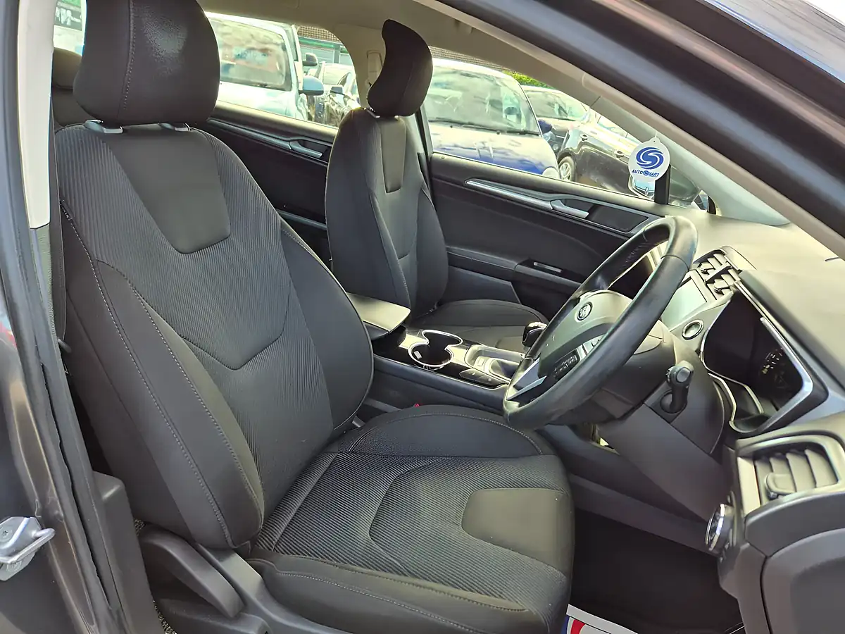Used 2016 Ford Mondeo Titanium Grey - Interior and Exterior details 8