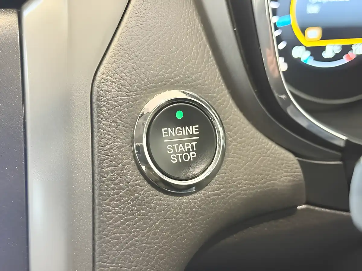 Used 2016 Ford Mondeo Titanium Red - Interior and Exterior details 17