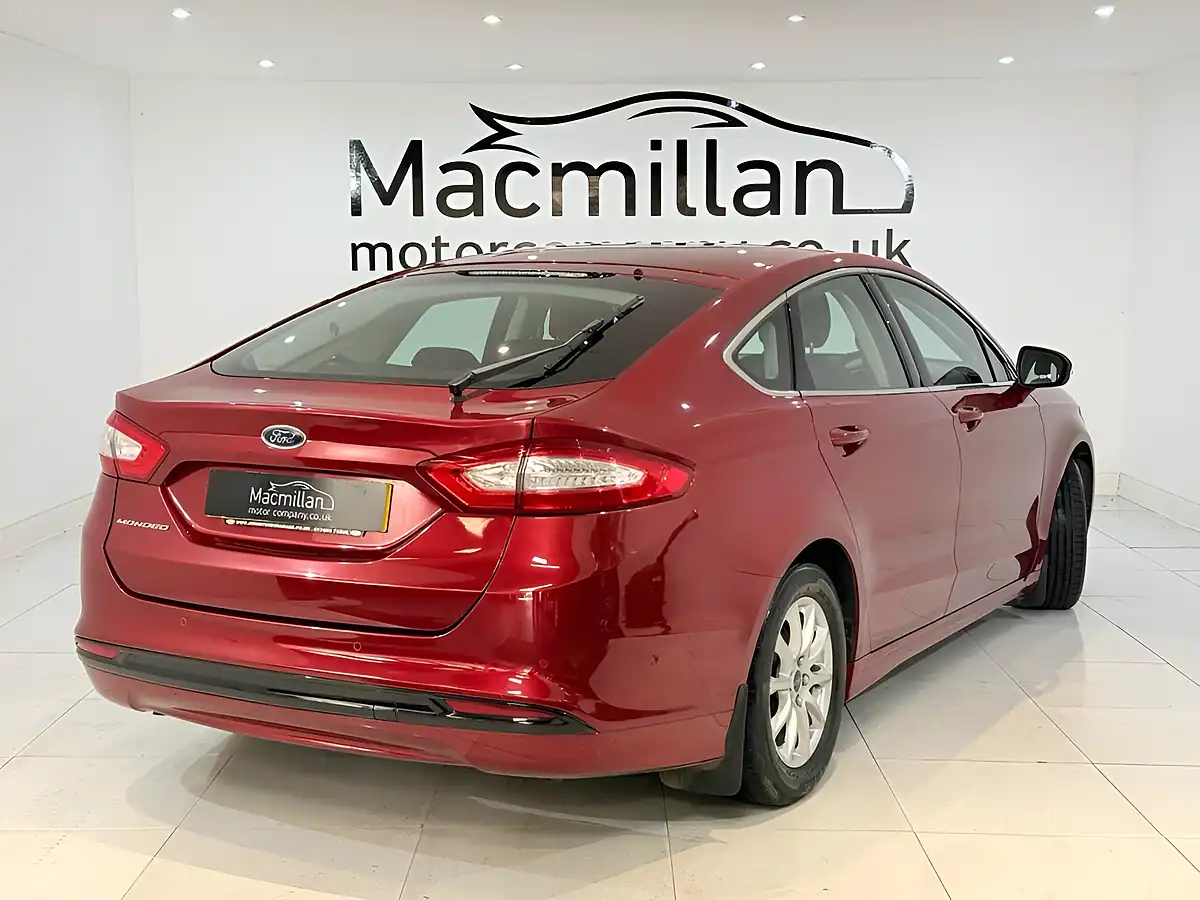 Used 2016 Ford Mondeo Titanium Red - Interior and Exterior details 9