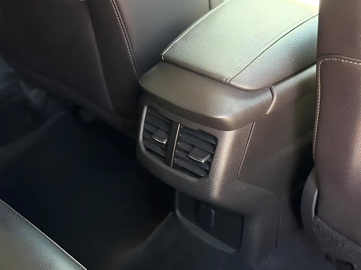 Used 2016 Ford Mondeo Titanium Red - Interior and Exterior details 20