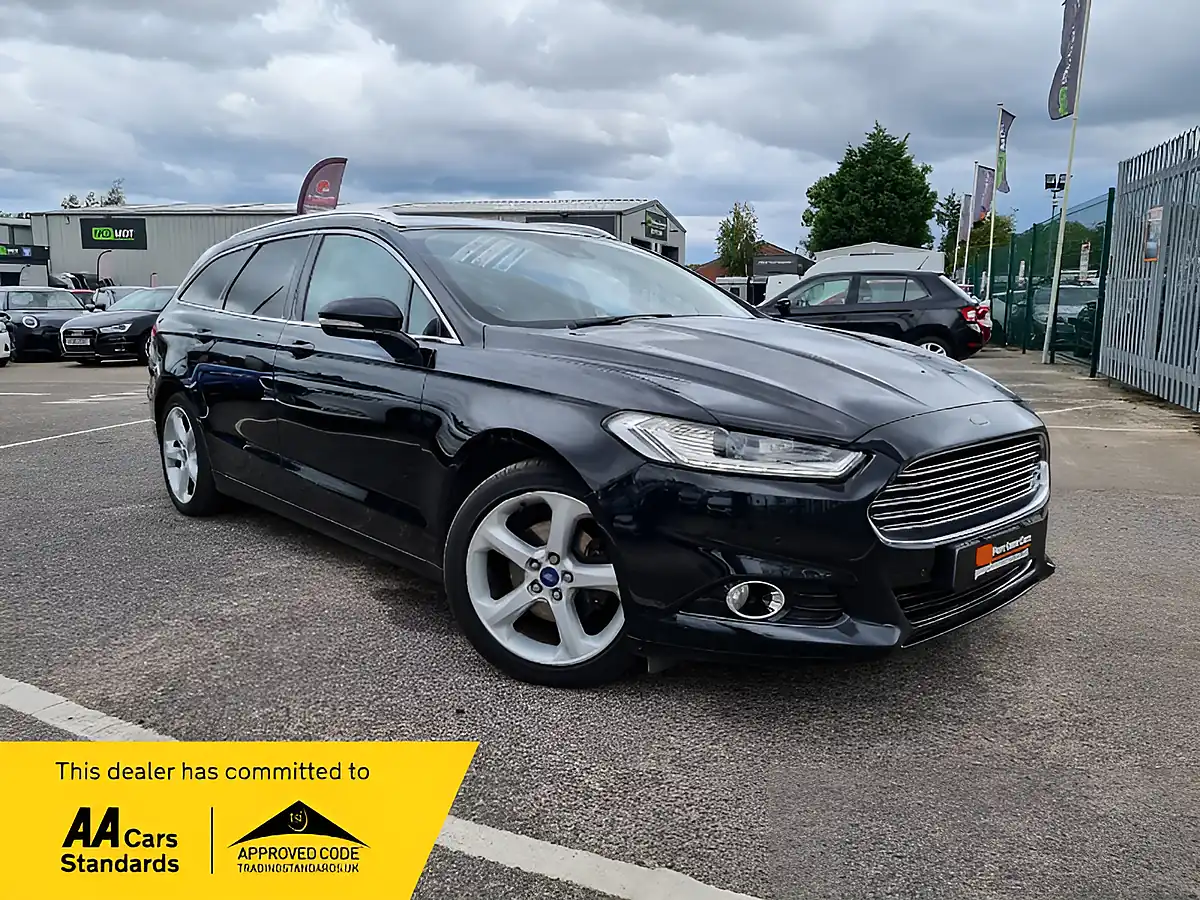 Used 2016 Ford Mondeo Titanium Shadow Black Mica - Front View