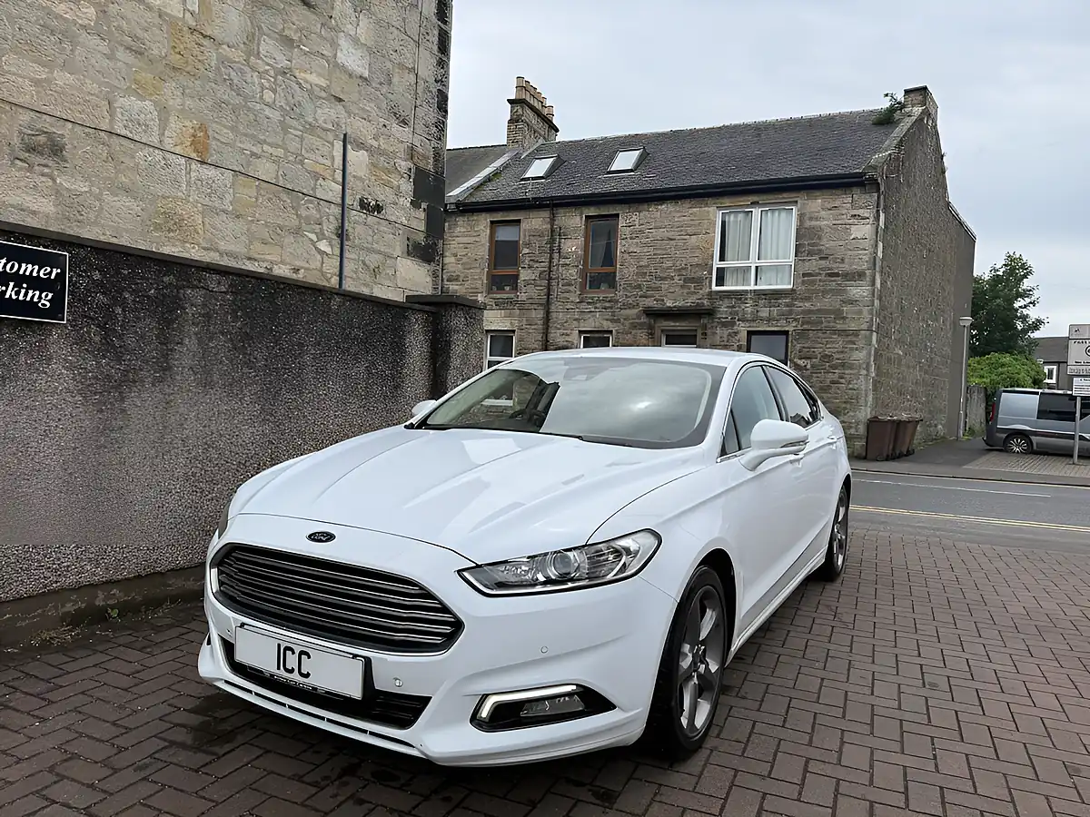 Used 2016 Ford Mondeo Titanium White - Front View