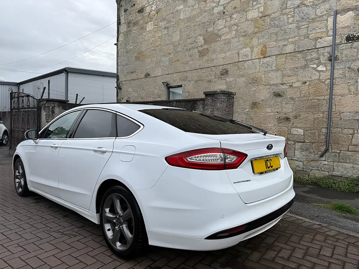 Used 2016 Ford Mondeo Titanium White - Interior and Exterior details 15