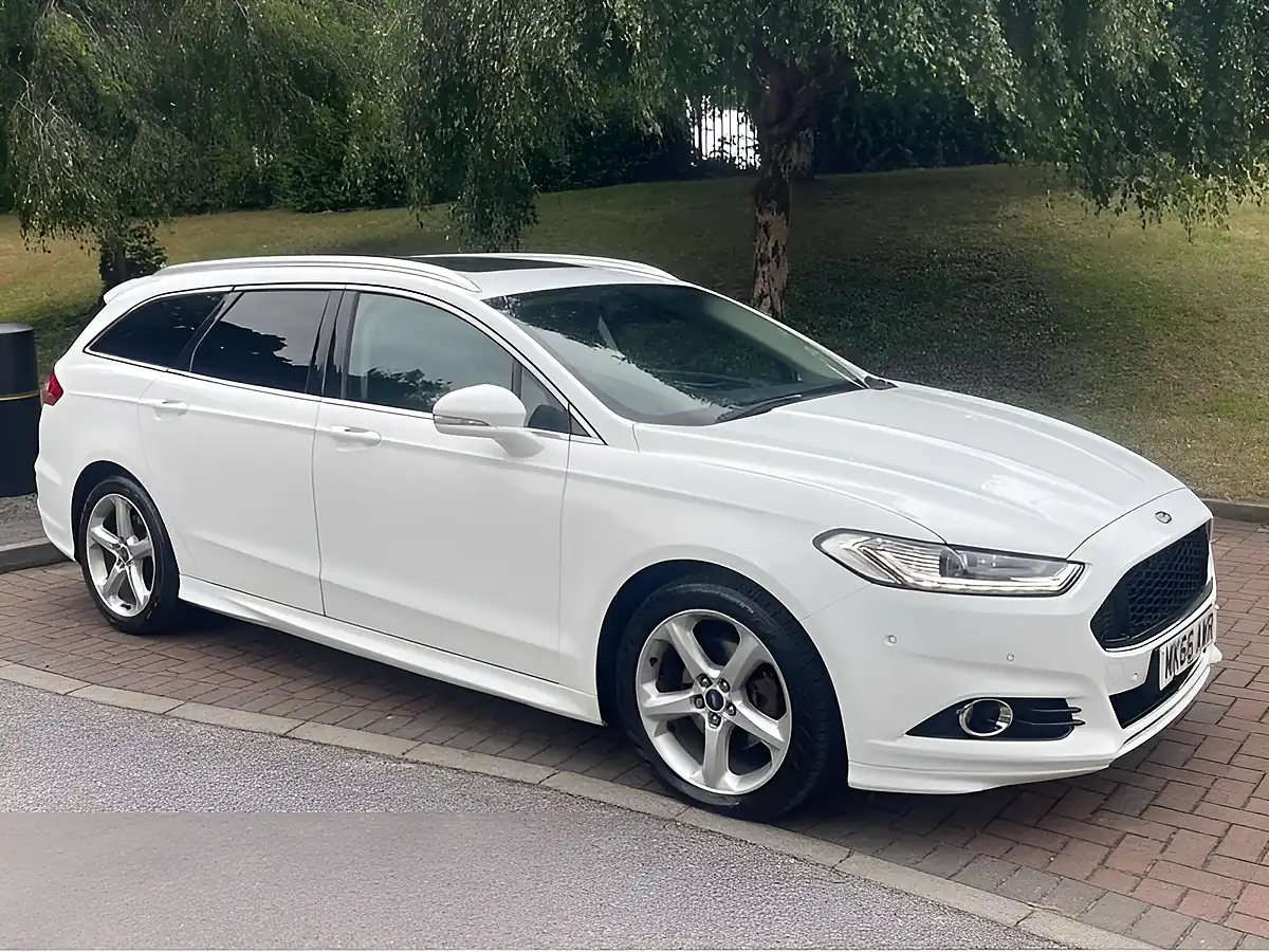 Used 2016 Ford Mondeo Titanium White - Front View