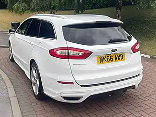 Used 2016 Ford Mondeo Titanium White - Interior and Exterior details 13