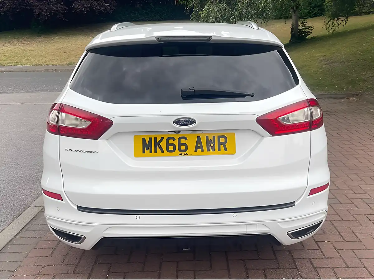 Used 2016 Ford Mondeo Titanium White - Interior and Exterior details 14