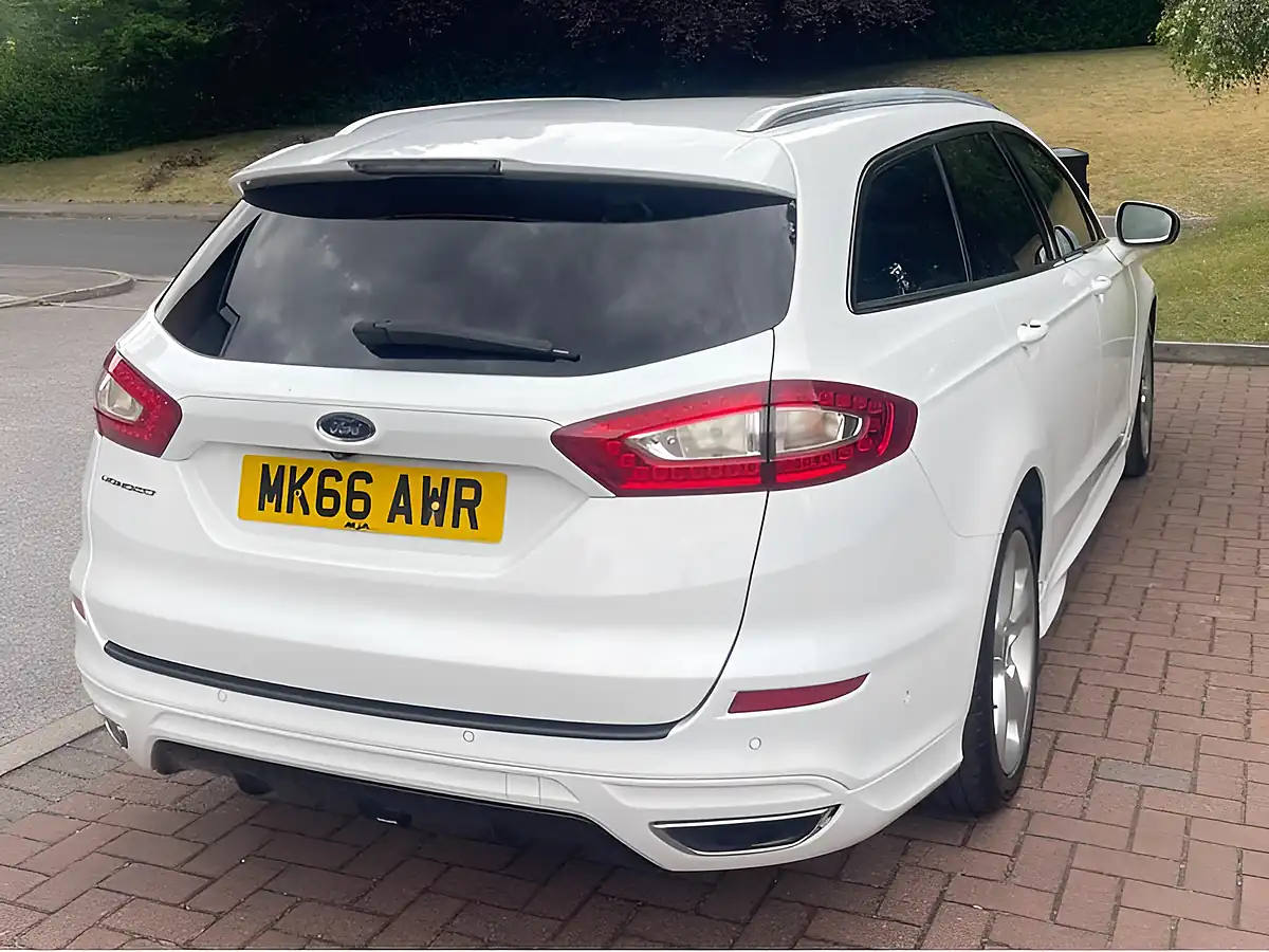Used 2016 Ford Mondeo Titanium White - Interior and Exterior details 15
