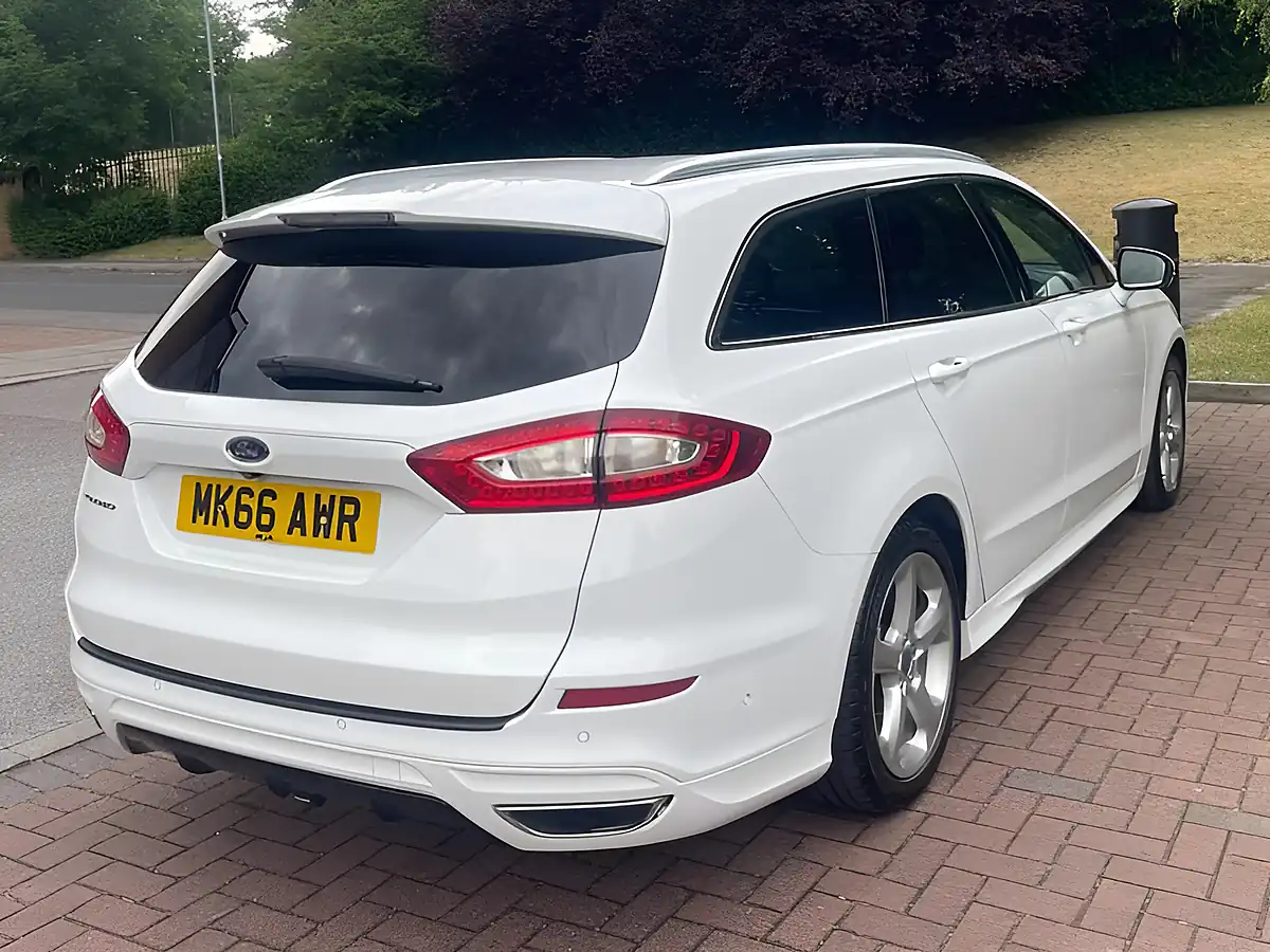 Used 2016 Ford Mondeo Titanium White - Interior and Exterior details 16