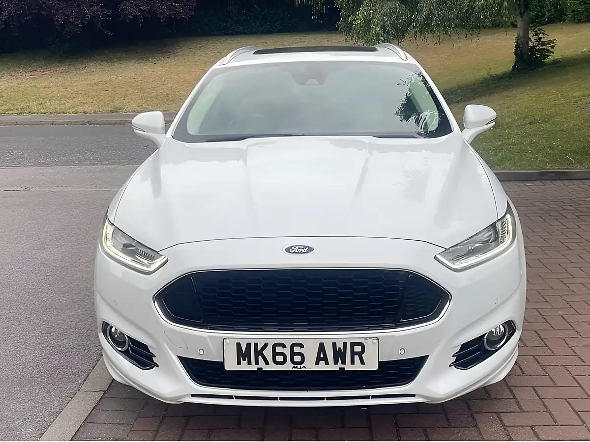 Used 2016 Ford Mondeo Titanium White - Interior and Exterior details 2