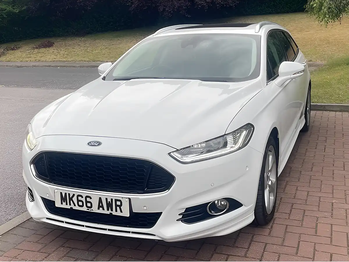 Used 2016 Ford Mondeo Titanium White - Interior and Exterior details 5