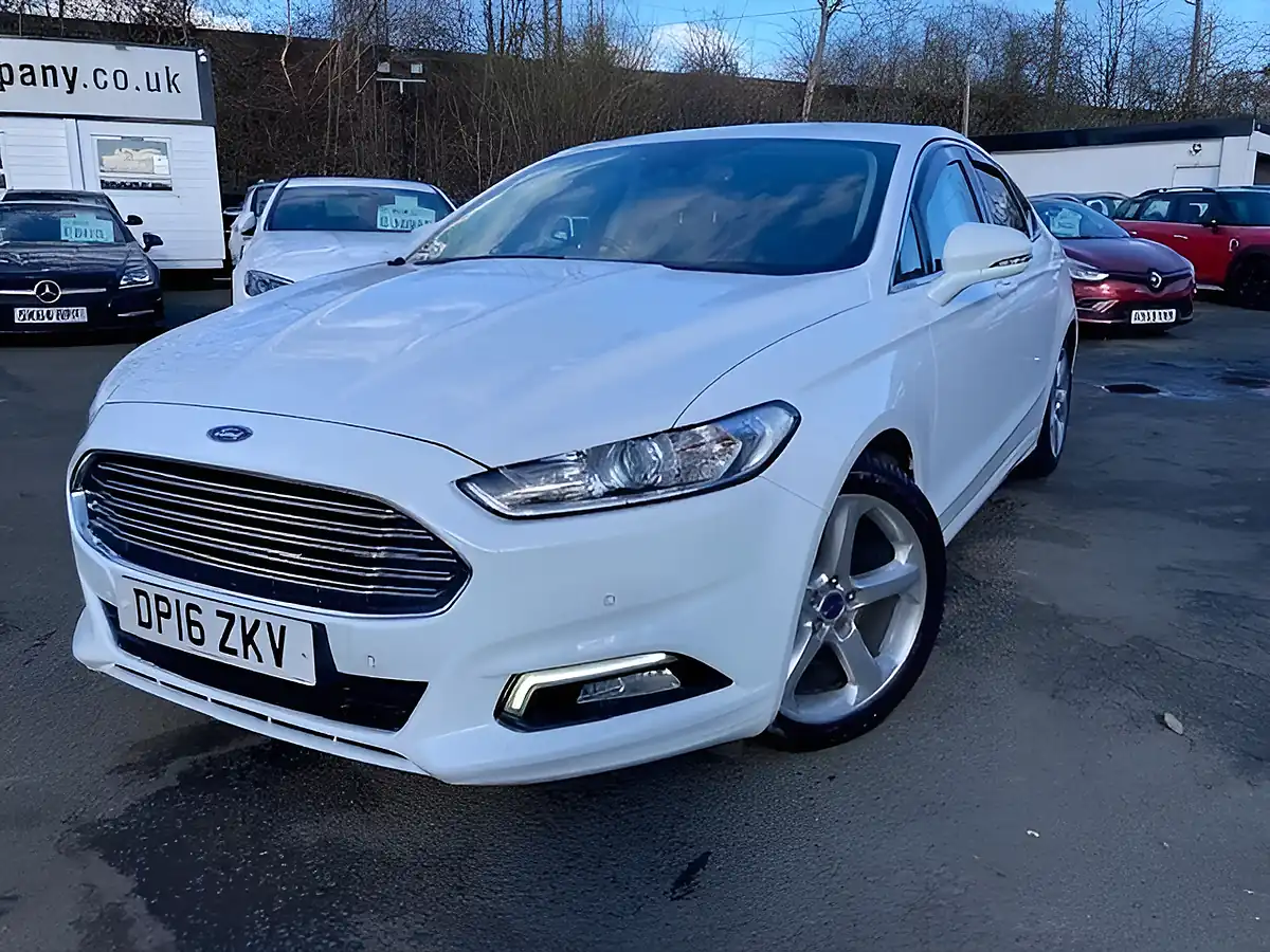 Used 2016 Ford Mondeo Titanium White - Front View