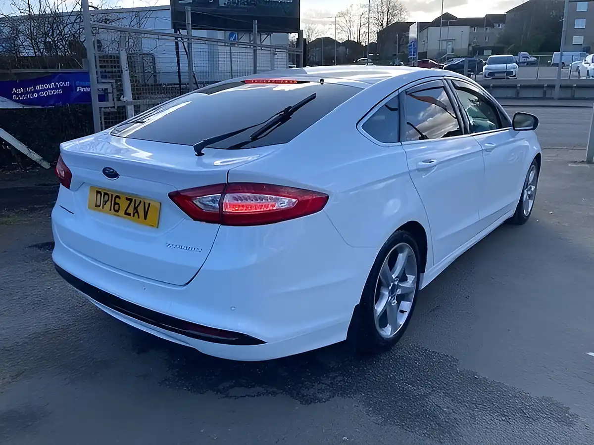 Used 2016 Ford Mondeo Titanium White - Interior and Exterior details 3