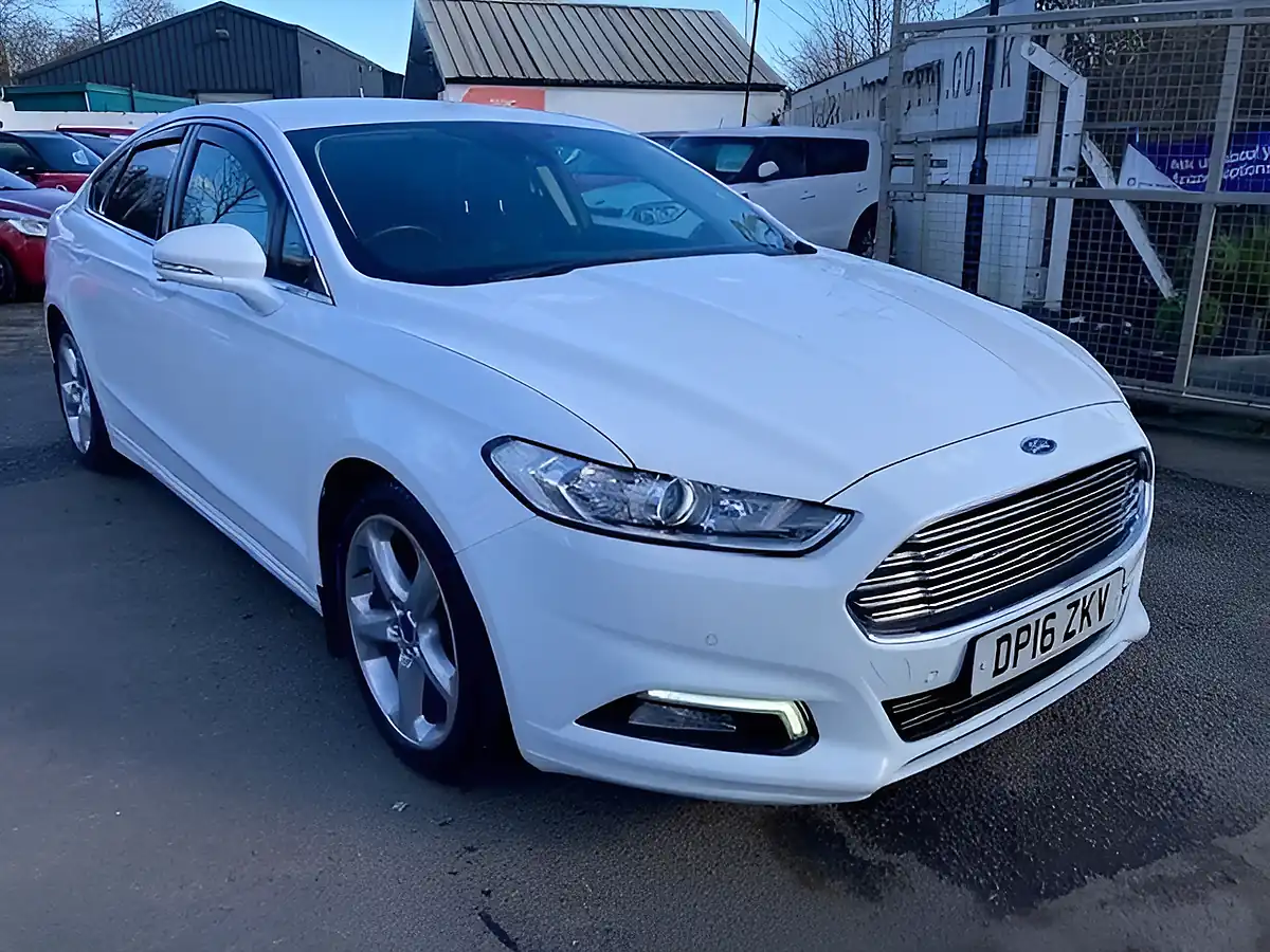 Used 2016 Ford Mondeo Titanium White - Interior and Exterior details 5