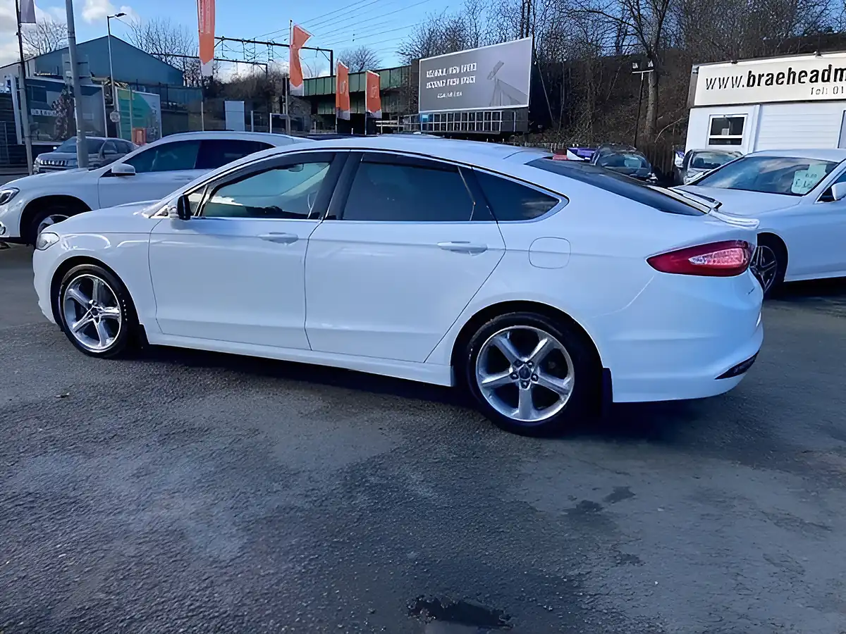 Used 2016 Ford Mondeo Titanium White - Interior and Exterior details 7