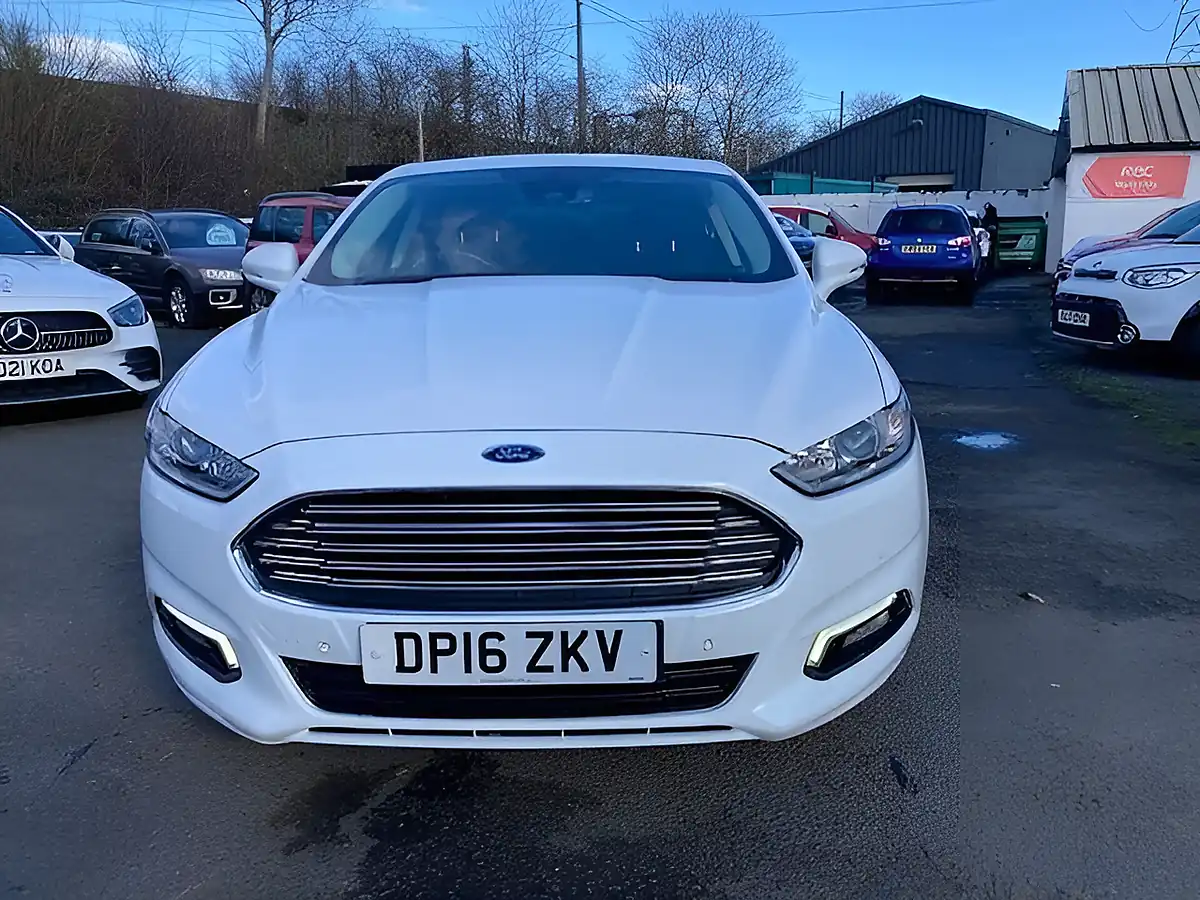 Used 2016 Ford Mondeo Titanium White - Interior and Exterior details 9