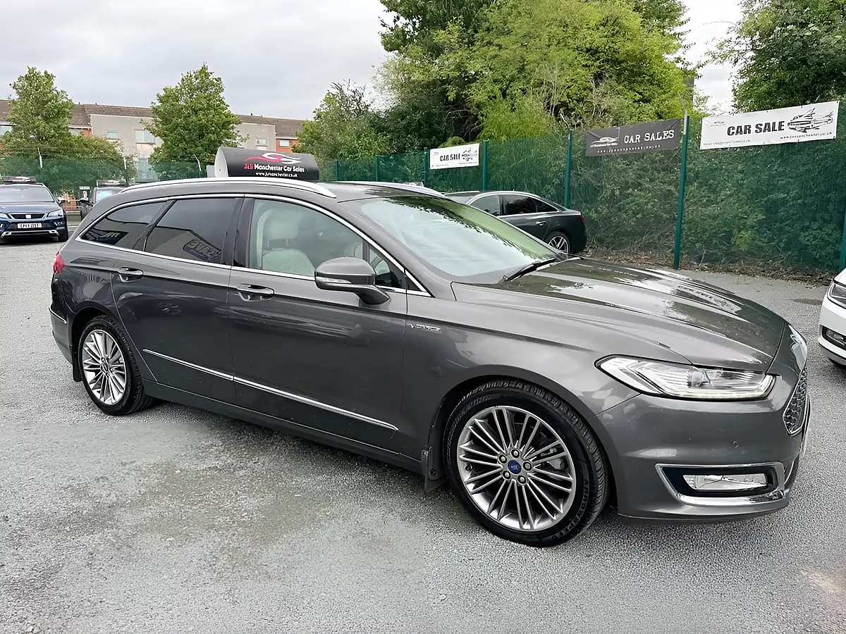 Used 2016 Ford Mondeo Vignale Grey - Interior and Exterior details 2