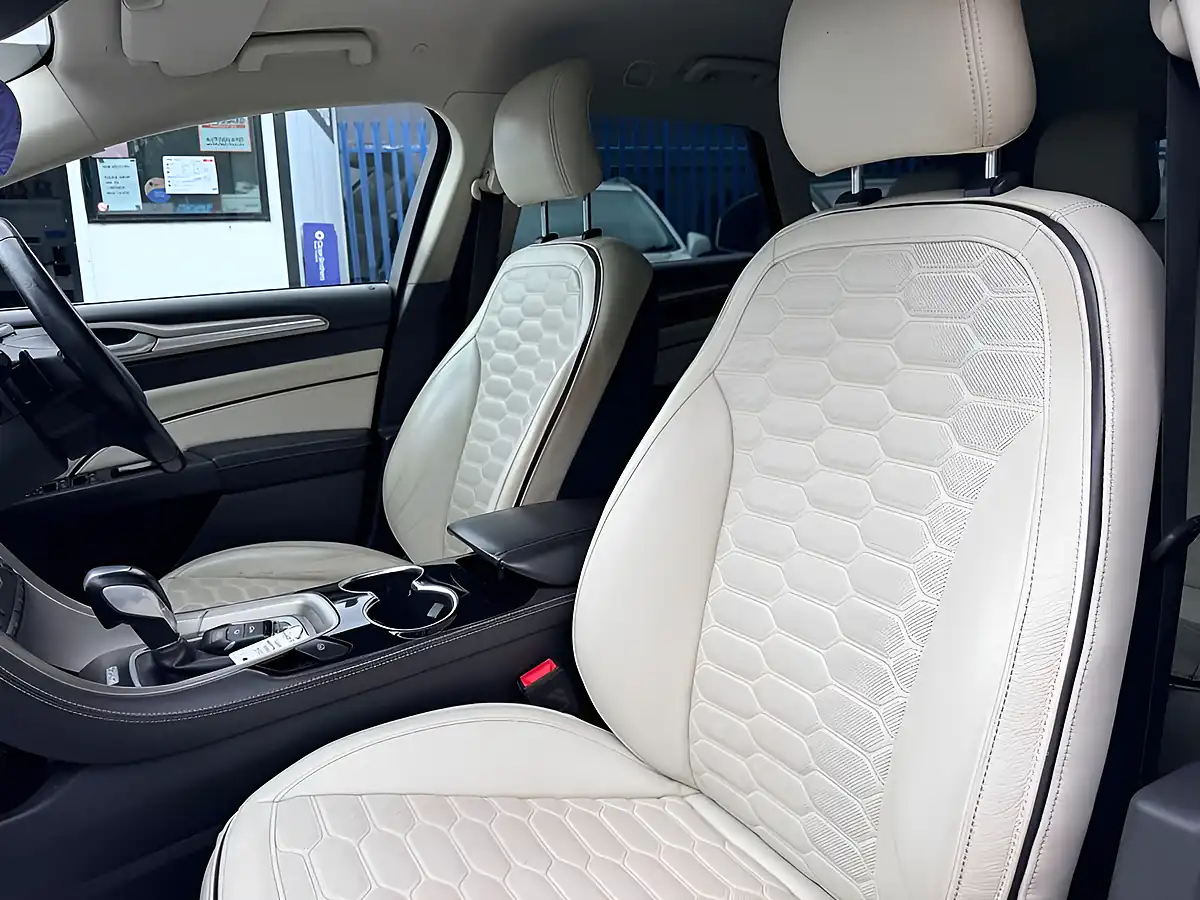 Used 2016 Ford Mondeo Vignale Grey - Interior and Exterior details 20