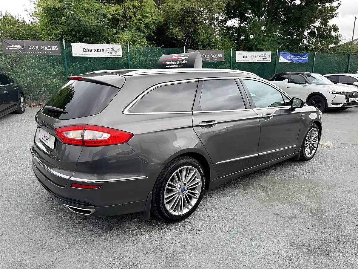 Used 2016 Ford Mondeo Vignale Grey - Interior and Exterior details 5