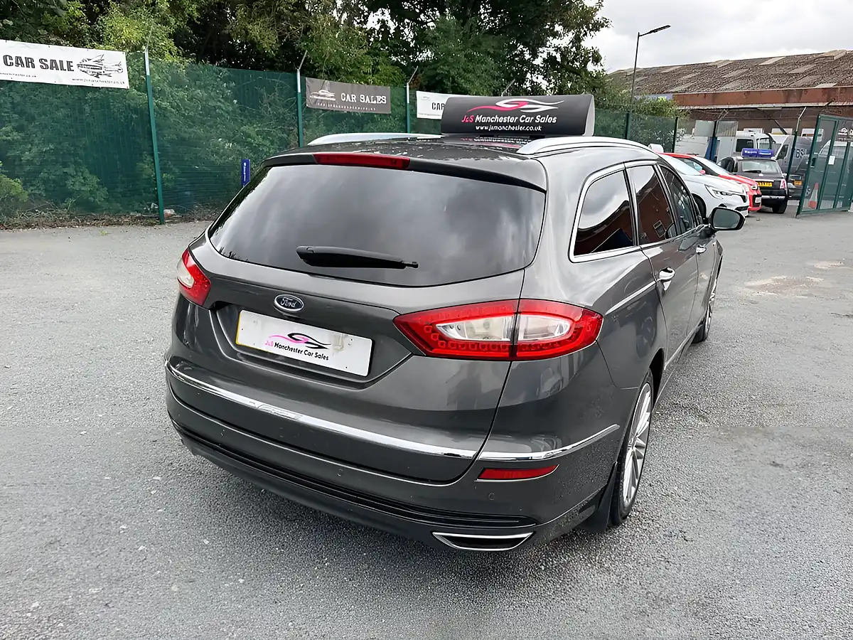 Used 2016 Ford Mondeo Vignale Grey - Interior and Exterior details 6