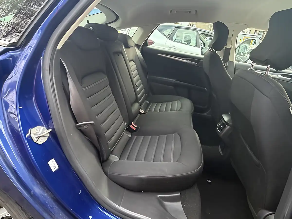Used 2016 Ford Mondeo Zetec Blue - Interior and Exterior details 12