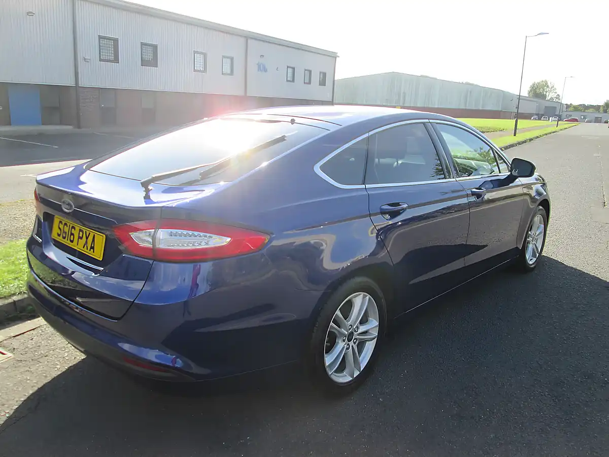 Used 2016 Ford Mondeo Zetec Blue - Interior and Exterior details 4