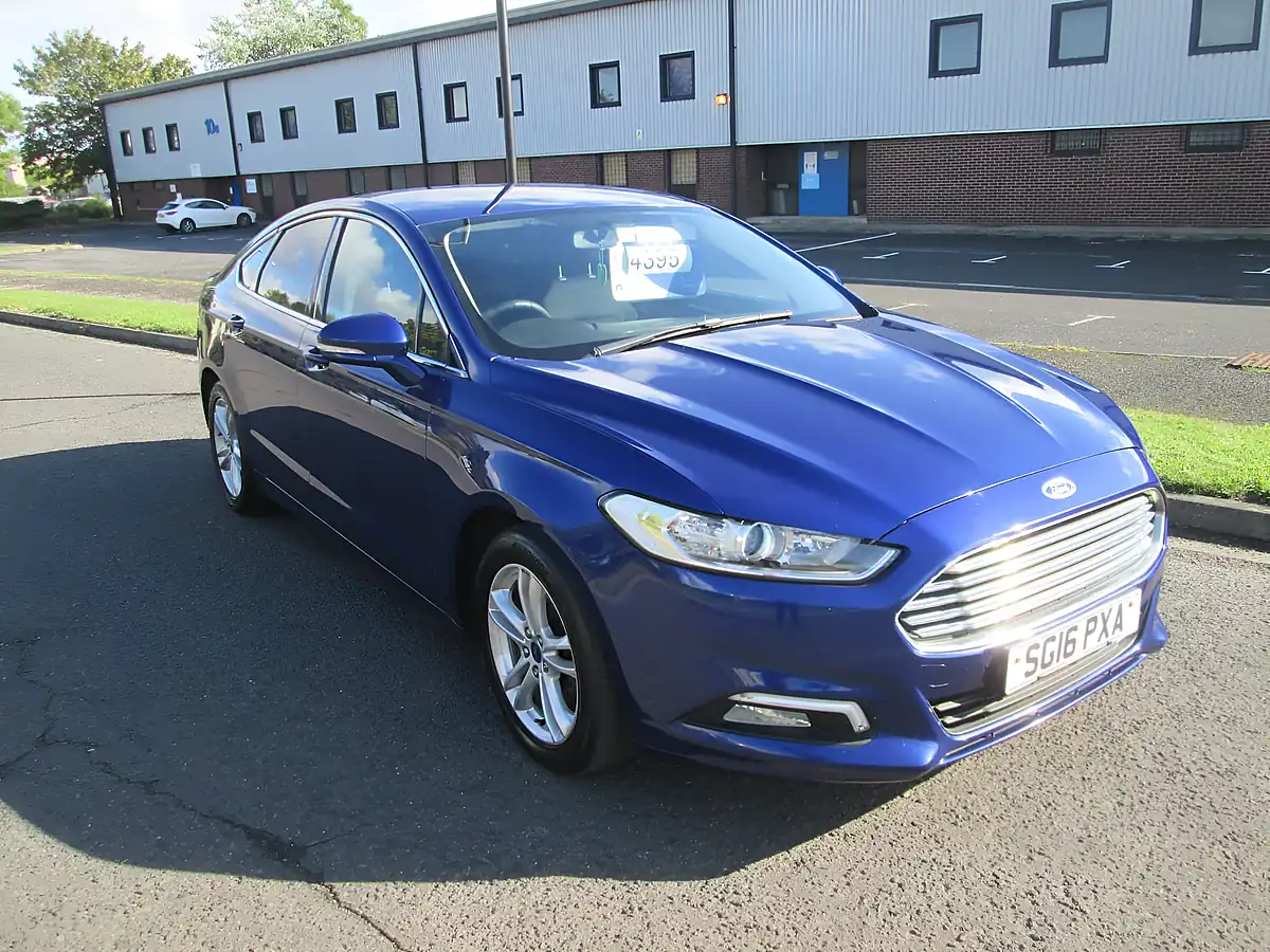 Used 2016 Ford Mondeo Zetec Blue - Interior and Exterior details 5
