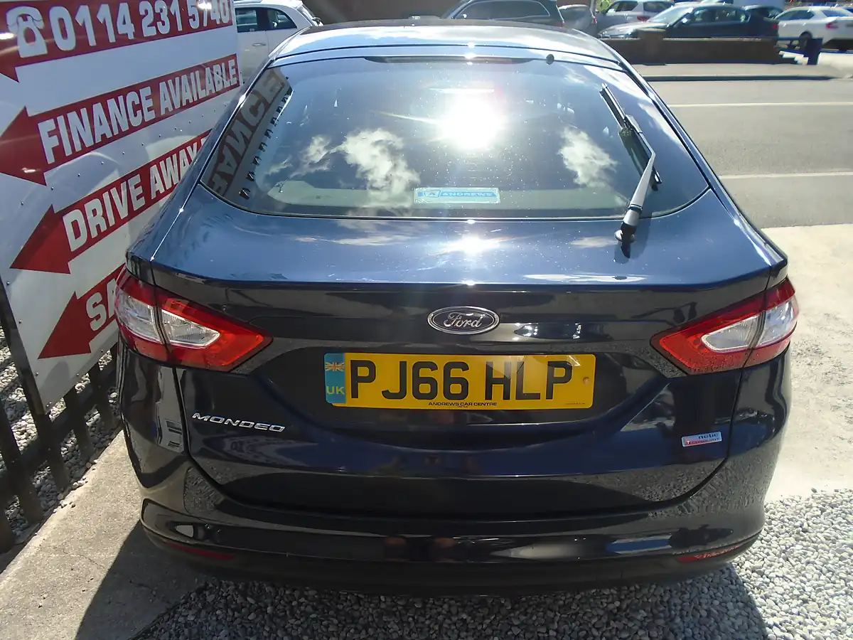 Used 2016 Ford Mondeo Zetec Blue - Interior and Exterior details 14
