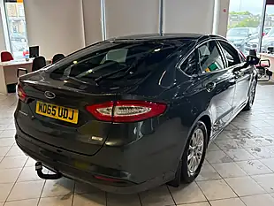Used 2016 Ford Mondeo Zetec Green - Interior and Exterior details 10