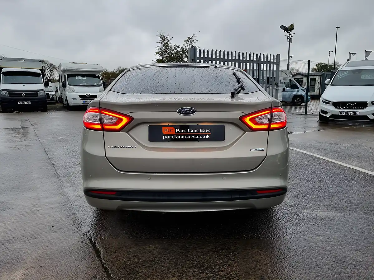 Used 2016 Ford Mondeo Zetec Oyster Silver Metallic - Interior and Exterior details 5