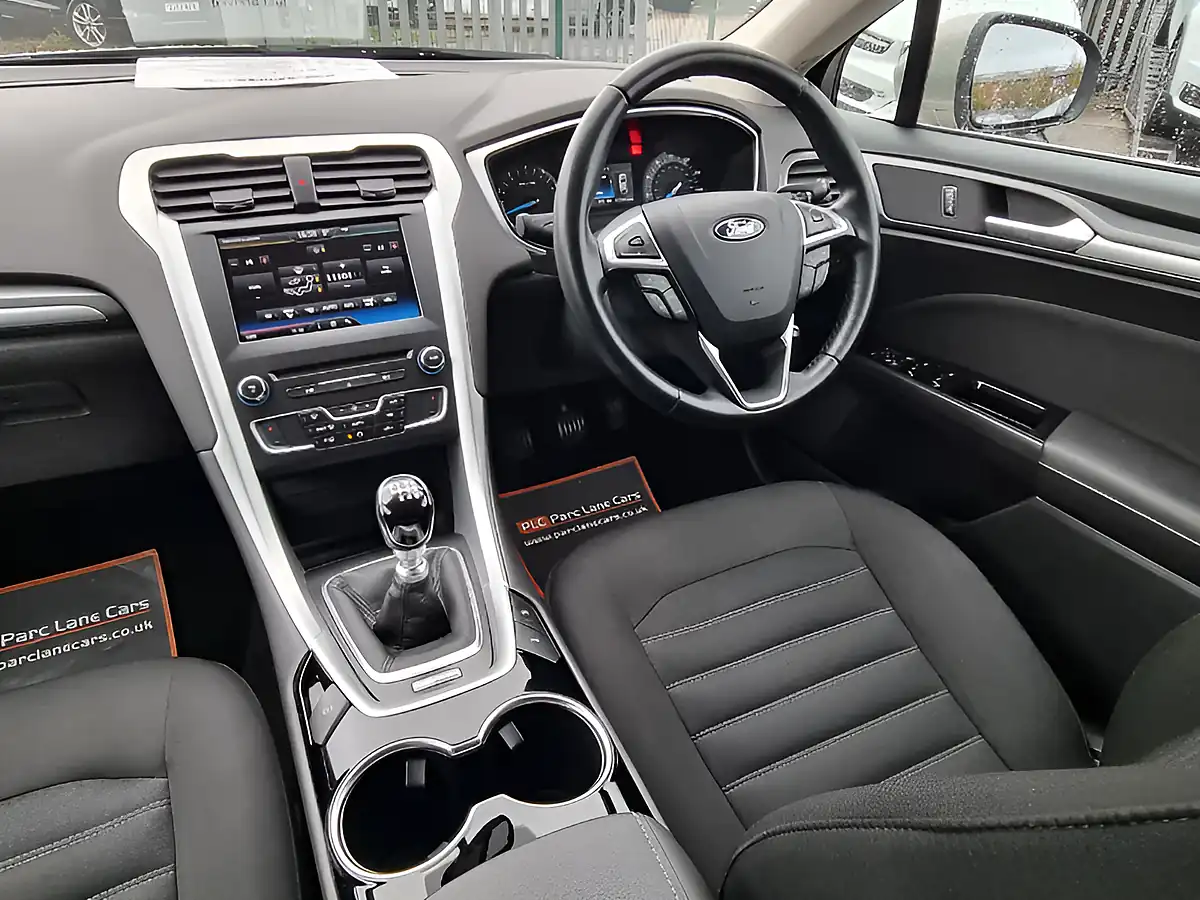 Used 2016 Ford Mondeo Zetec Oyster Silver Metallic - Interior and Exterior details 7