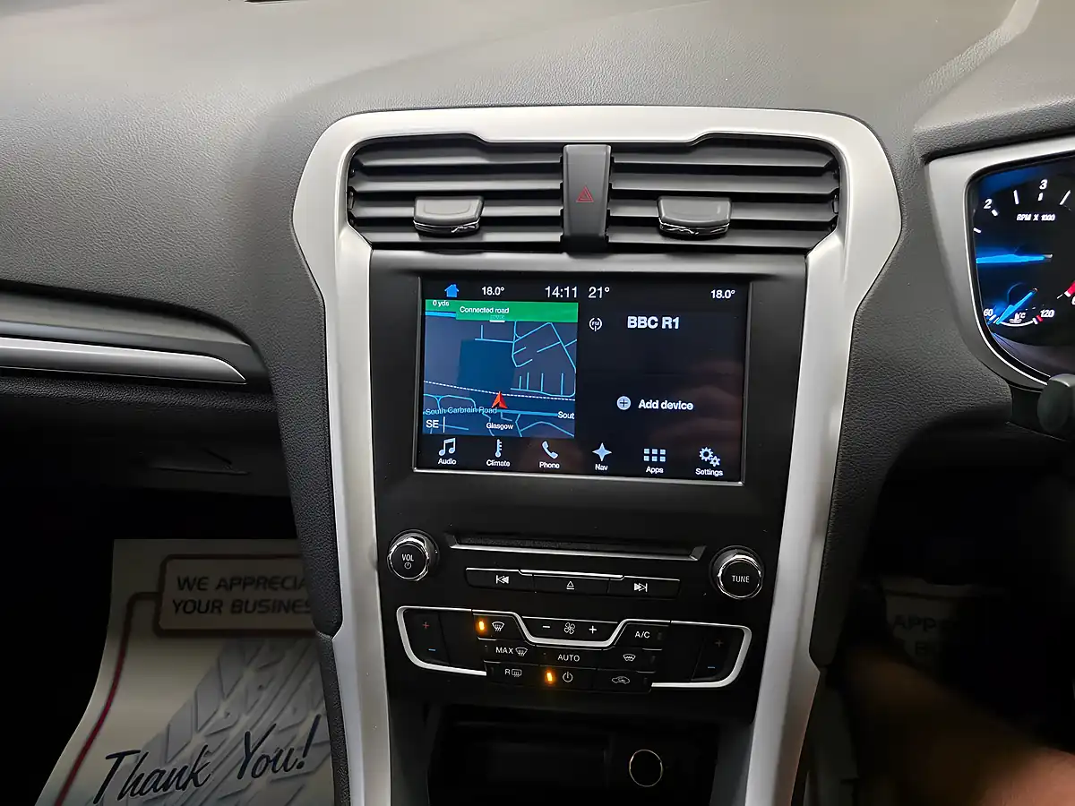 Used 2016 Ford Mondeo Zetec Silver - Interior and Exterior details 7