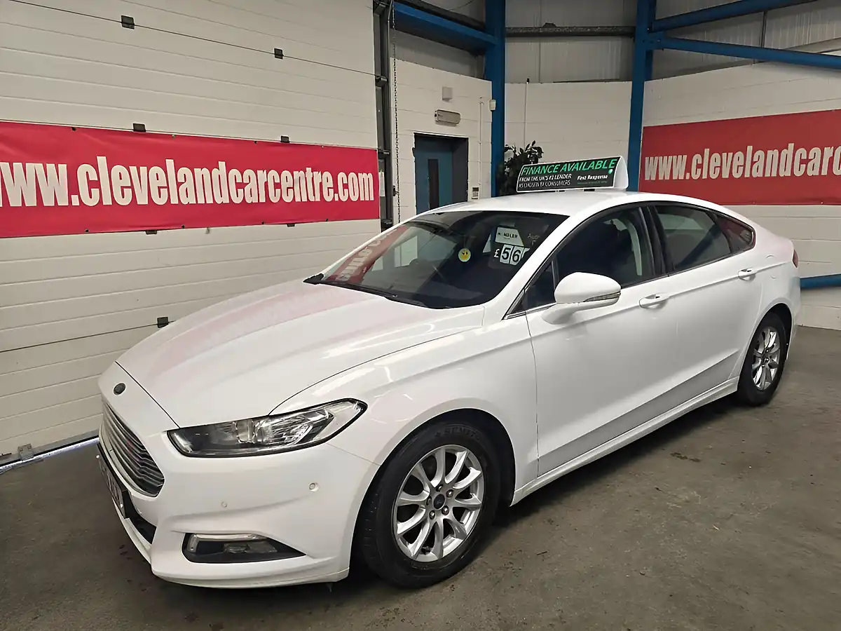 Used 2016 Ford Mondeo Zetec White - Front View